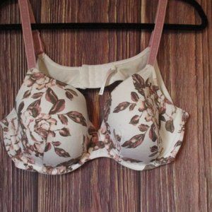 42 C EUC White w tan and pink flora bra pretty full coverage Cacique Lane Bryant